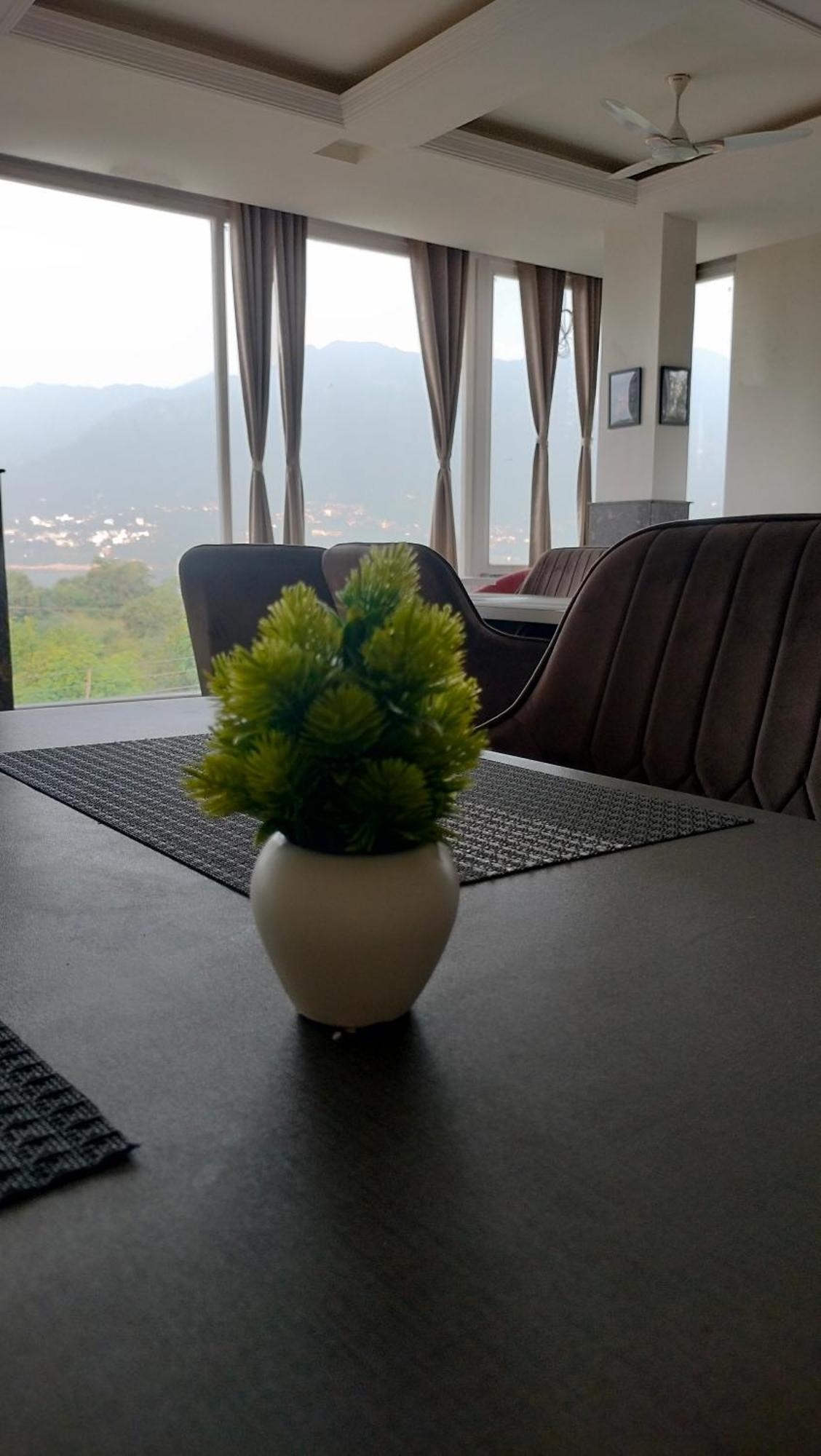Govind Sagar View Hotel & Restaurant Bilaspur  Exteriör bild
