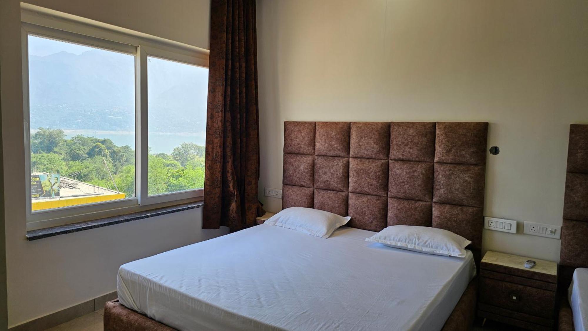 Govind Sagar View Hotel & Restaurant Bilaspur  Exteriör bild